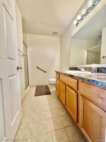 830 WOODHAVEN, Commerce Charter Township, MI 48390