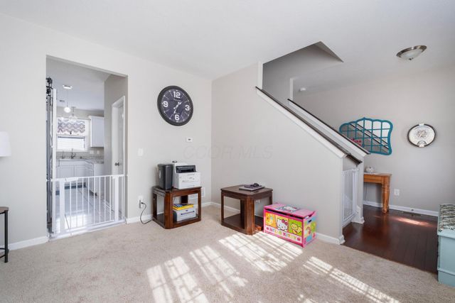 94 Sandburg Drive, Lithopolis, OH 43136