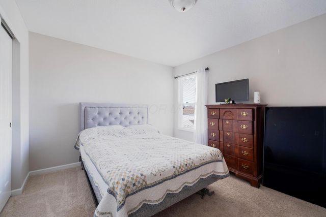 94 Sandburg Drive, Lithopolis, OH 43136