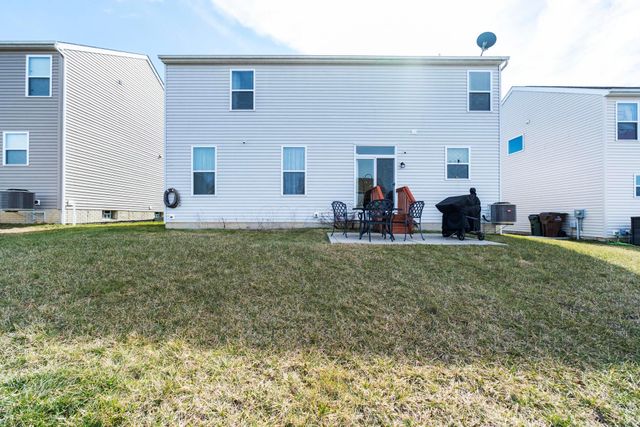 94 Sandburg Drive, Lithopolis, OH 43136