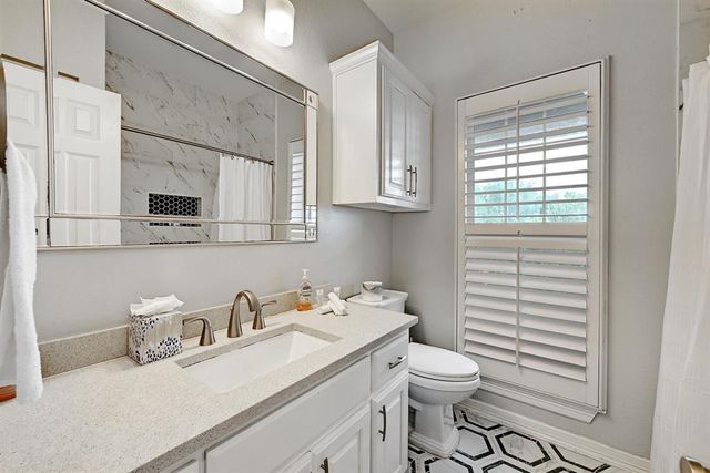 1111 E Riverside DR, Austin, TX 78704