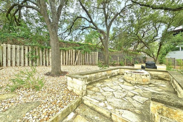 1111 E Riverside DR, Austin, TX 78704