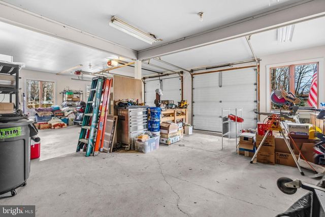 18900 WOODWAY DR, Rockville, MD 20855