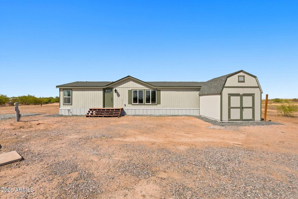 17440 W ROXANNE Lane, Casa Grande, AZ 85193 — exterior