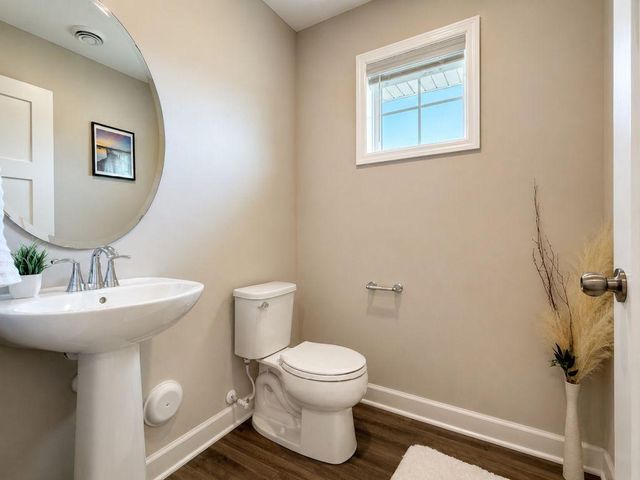 9651 Poplar Drive, Victoria, MN 55318