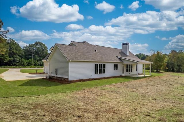 339 Woodfin Way, Social Circle, GA 30025