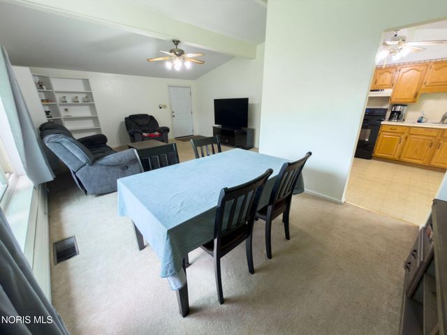 5837 Granville Drive, Sylvania, OH 43560