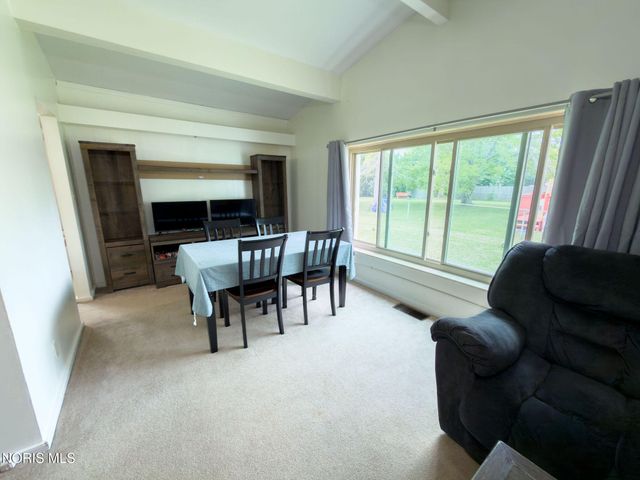 5837 Granville Drive, Sylvania, OH 43560