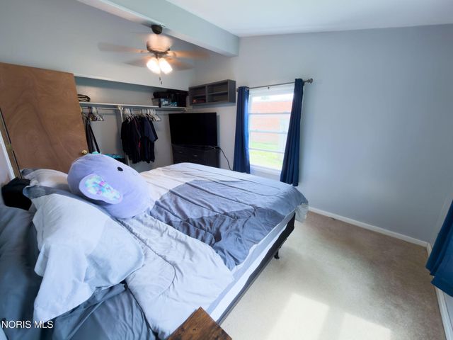 5837 Granville Drive, Sylvania, OH 43560