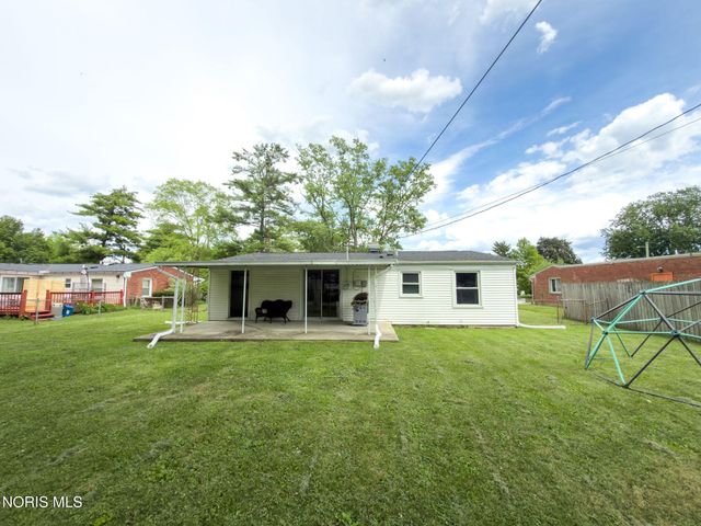 5837 Granville Drive, Sylvania, OH 43560