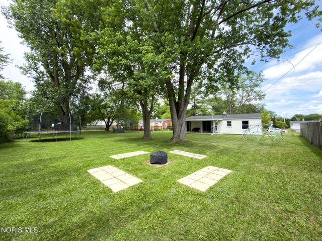5837 Granville Drive, Sylvania, OH 43560