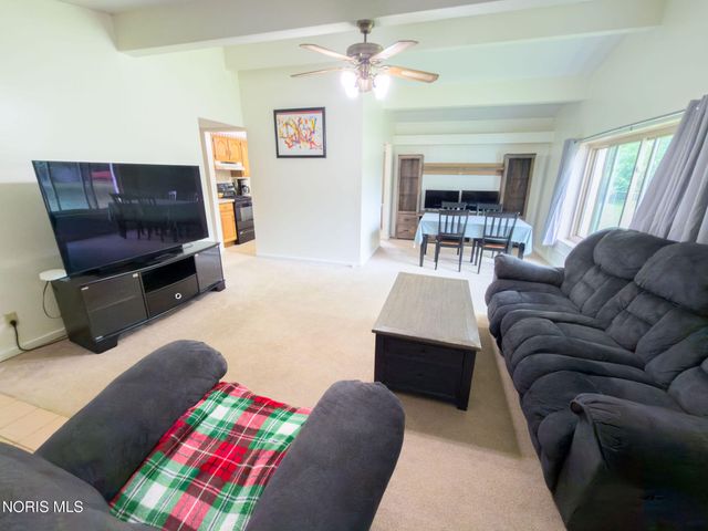 5837 Granville Drive, Sylvania, OH 43560