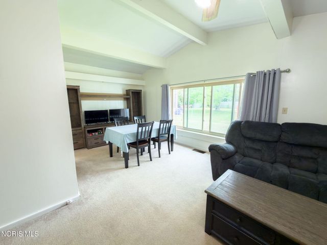 5837 Granville Drive, Sylvania, OH 43560