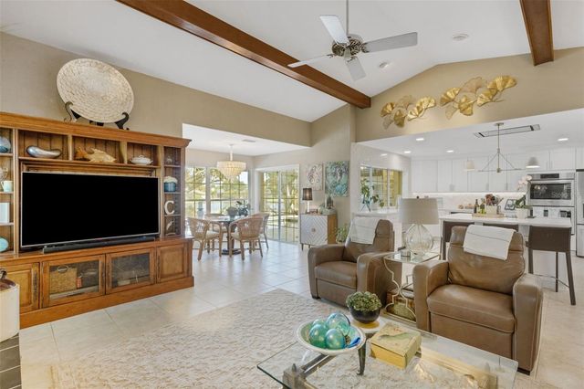 5679 COUNTRY LAKES DRIVE 7, Sarasota, FL 34243
