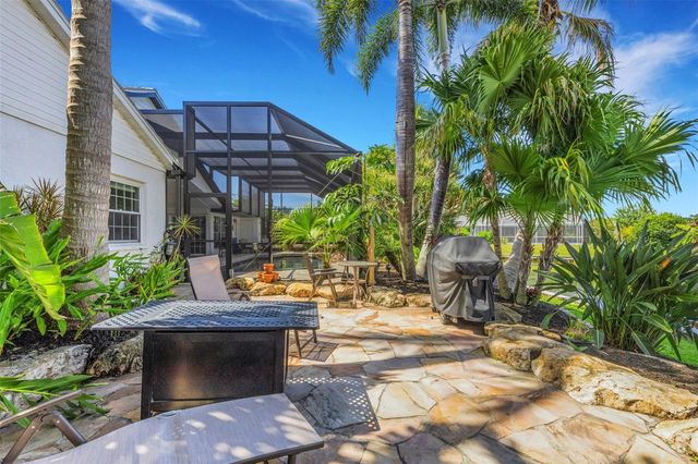 5679 COUNTRY LAKES DRIVE 7, Sarasota, FL 34243