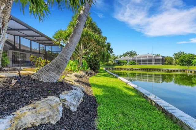 5679 COUNTRY LAKES DRIVE 7, Sarasota, FL 34243