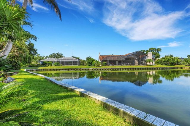 5679 COUNTRY LAKES DRIVE 7, Sarasota, FL 34243