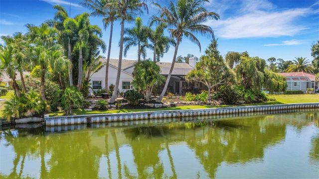 5679 COUNTRY LAKES DRIVE 7, Sarasota, FL 34243