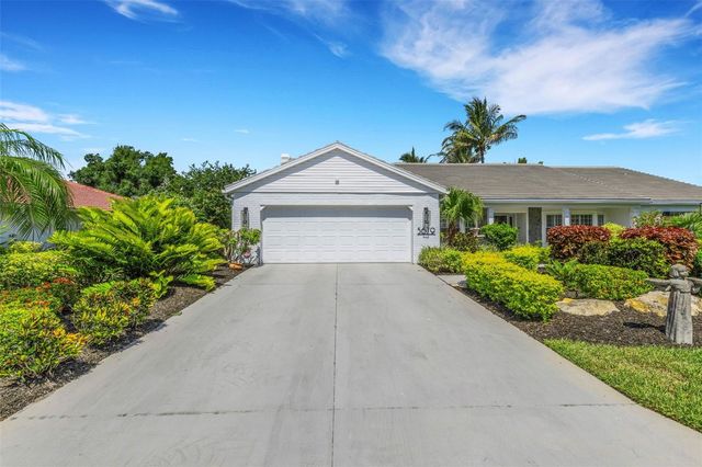5679 COUNTRY LAKES DRIVE 7, Sarasota, FL 34243