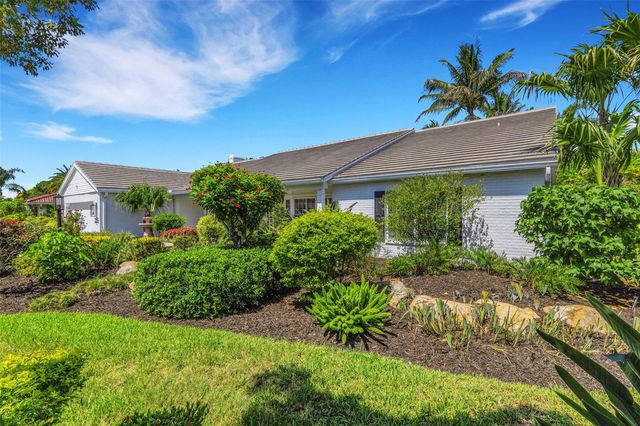 5679 COUNTRY LAKES DRIVE 7, Sarasota, FL 34243