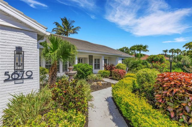 5679 COUNTRY LAKES DRIVE 7, Sarasota, FL 34243