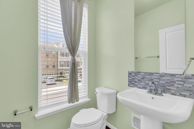 8128 HONEY BEE WAY, Manassas, VA 20111