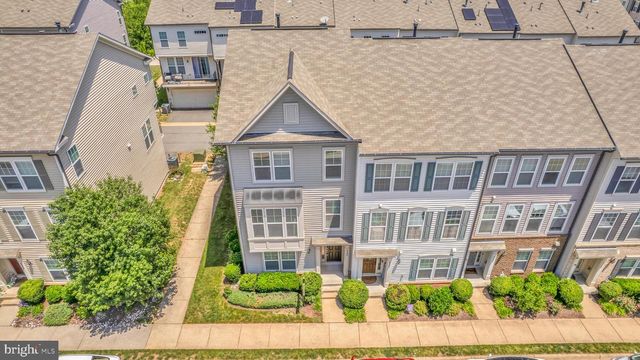 8128 HONEY BEE WAY, Manassas, VA 20111