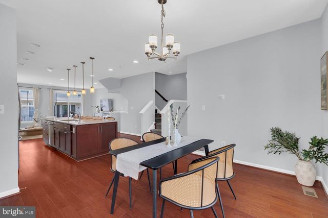 8128 HONEY BEE WAY, Manassas, VA 20111