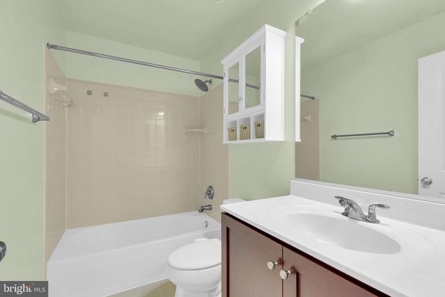8128 HONEY BEE WAY, Manassas, VA 20111