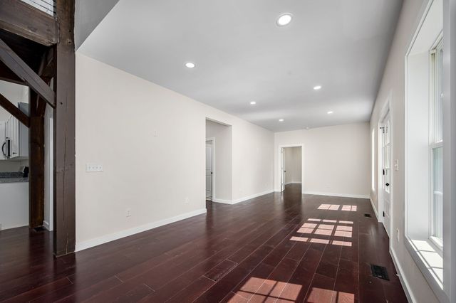 201 Linda Ln, Tullahoma, TN 37388