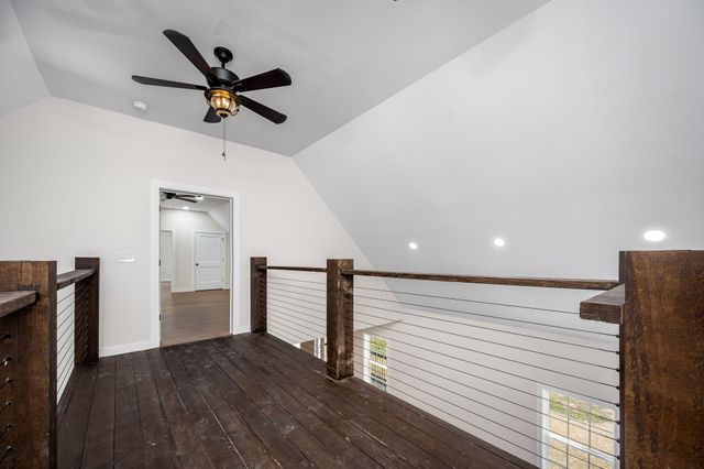 201 Linda Ln, Tullahoma, TN 37388