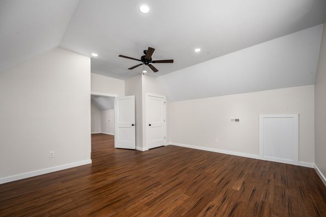 201 Linda Ln, Tullahoma, TN 37388