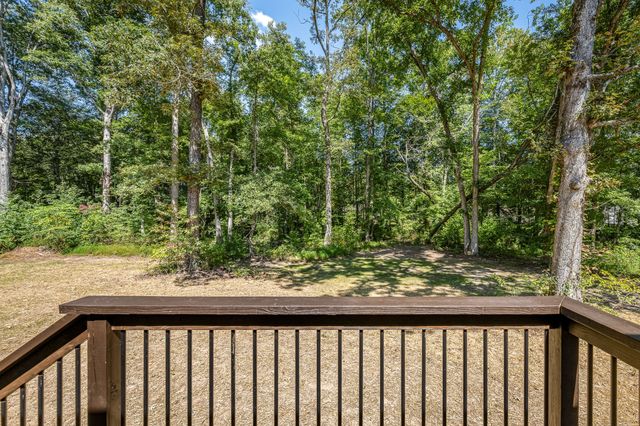 201 Linda Ln, Tullahoma, TN 37388