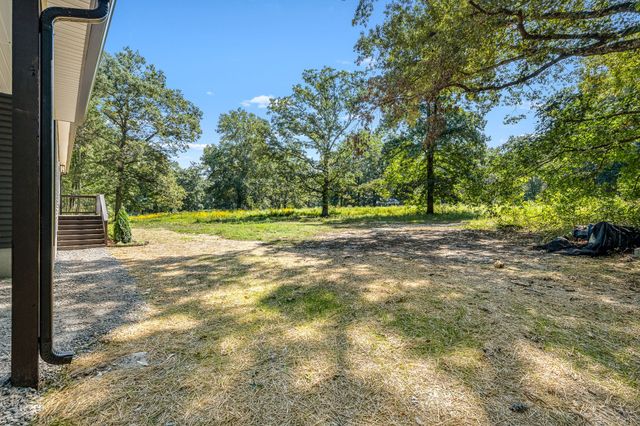 201 Linda Ln, Tullahoma, TN 37388