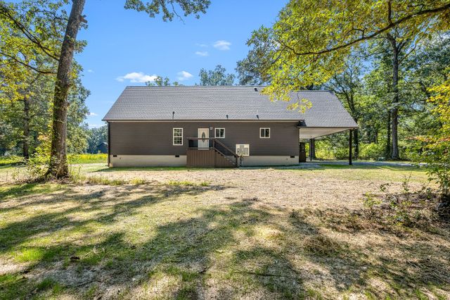 201 Linda Ln, Tullahoma, TN 37388