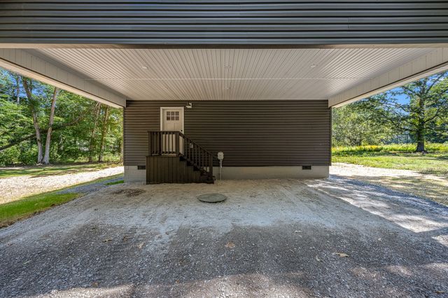 201 Linda Ln, Tullahoma, TN 37388