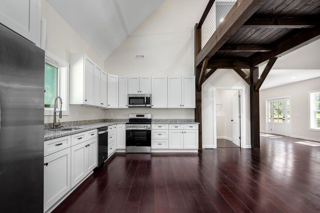 201 Linda Ln, Tullahoma, TN 37388