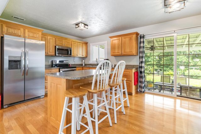 494 Topton Road, London, KY 40744