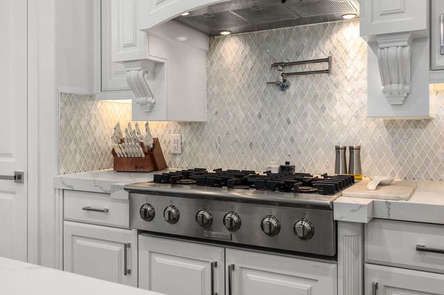 16214 Davy Crockett Court, Cypress, TX 77433