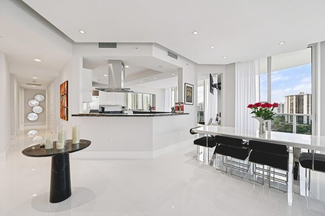 4100 Island Boulevard Boulevard 1204, Aventura, FL 33160