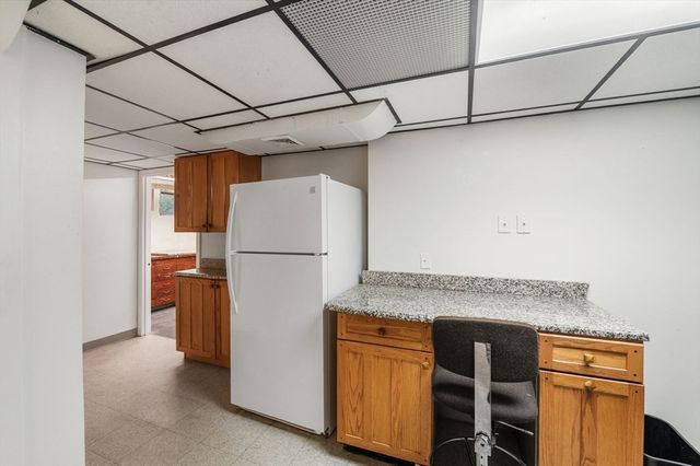 3 Willard Ln, Lynnfield, MA 01940