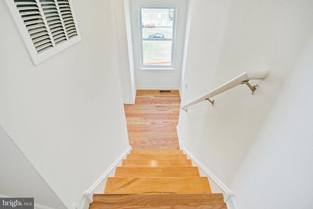 2480 EMERALD ST, Philadelphia, PA 19125