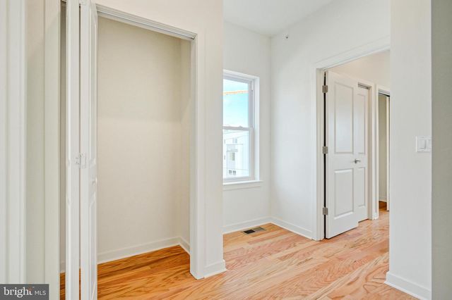 2480 EMERALD ST, Philadelphia, PA 19125