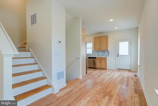 2480 EMERALD ST, Philadelphia, PA 19125