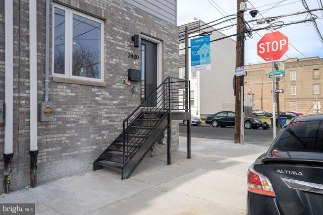 2480 EMERALD ST, Philadelphia, PA 19125