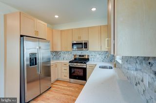 2480 EMERALD ST, Philadelphia, PA 19125