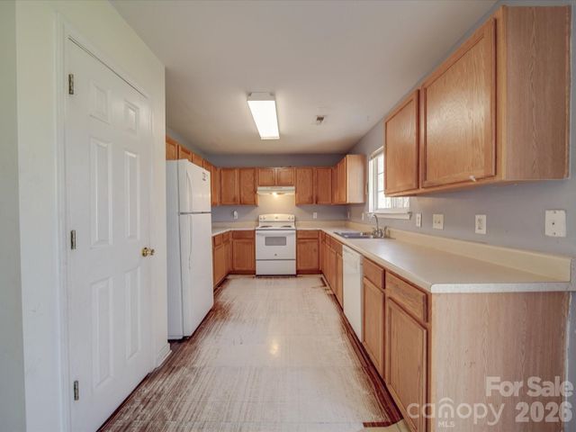 5414 Peachwood Drive, Charlotte, NC 28216