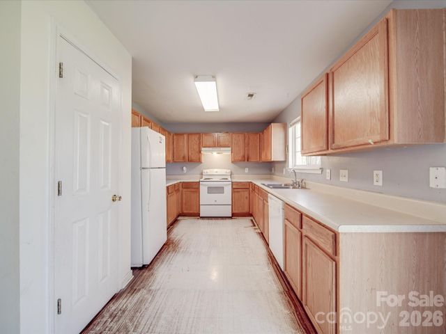 5414 Peachwood Drive, Charlotte, NC 28216