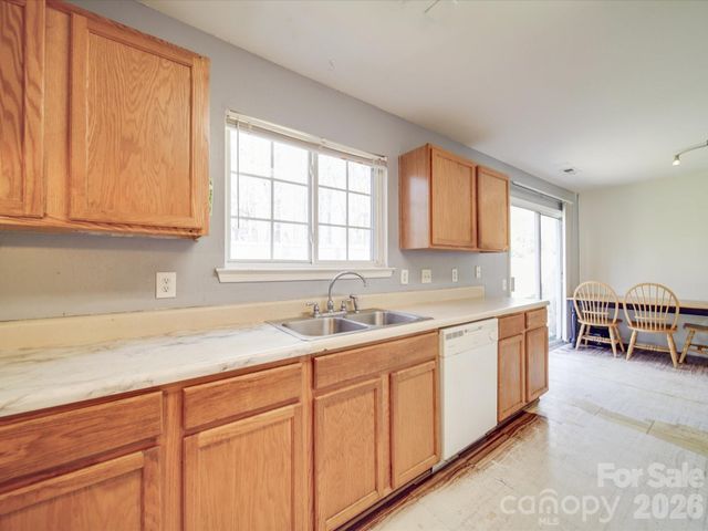5414 Peachwood Drive, Charlotte, NC 28216
