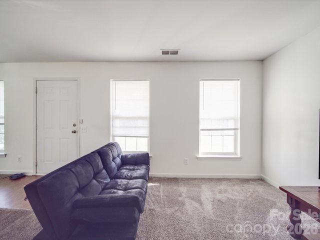 5414 Peachwood Drive, Charlotte, NC 28216
